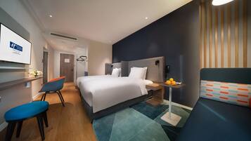 Standard Room, 2 Twin Beds | Living room | TV