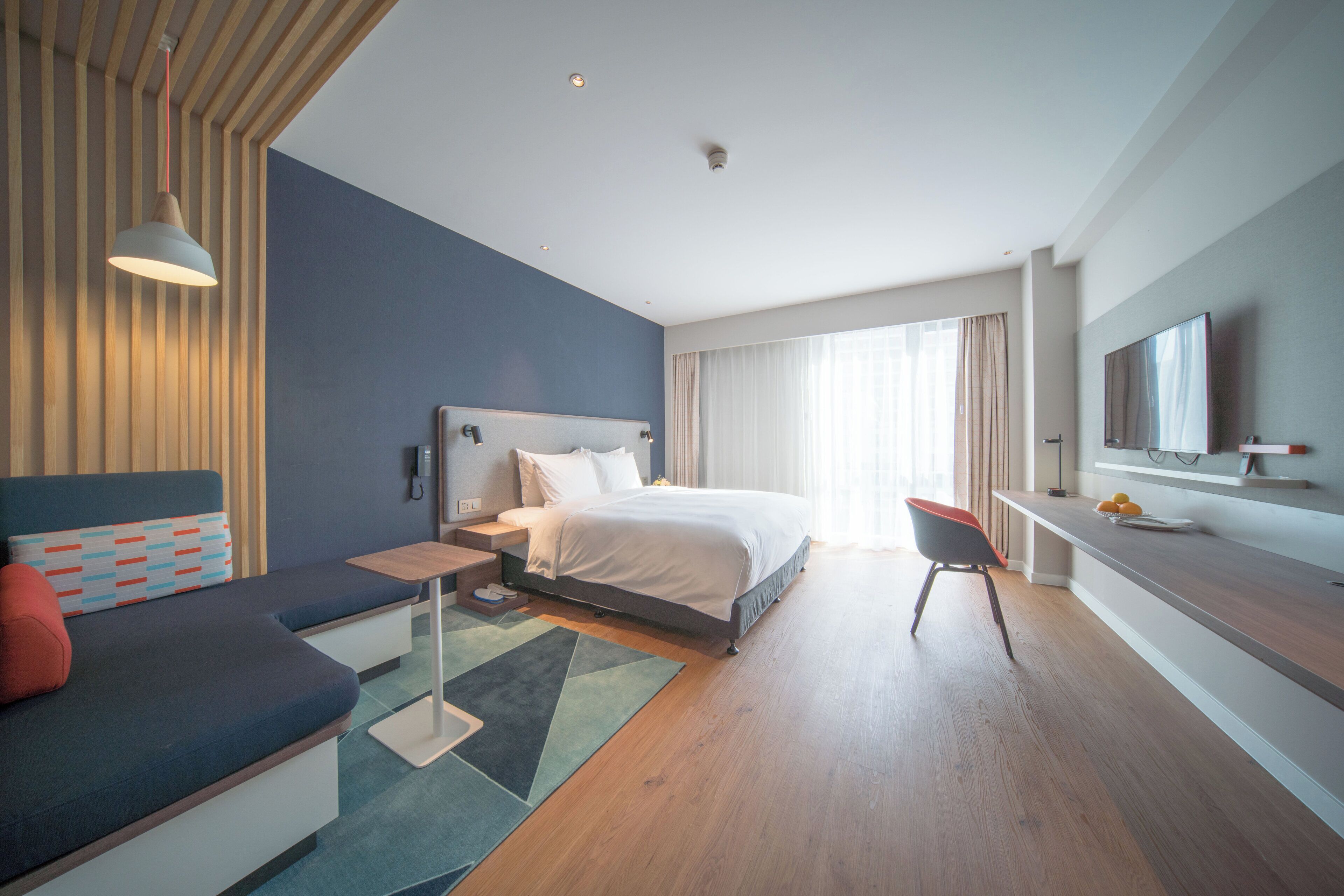 Photo - Holiday Inn Express Shanghai Huijin by IHG
