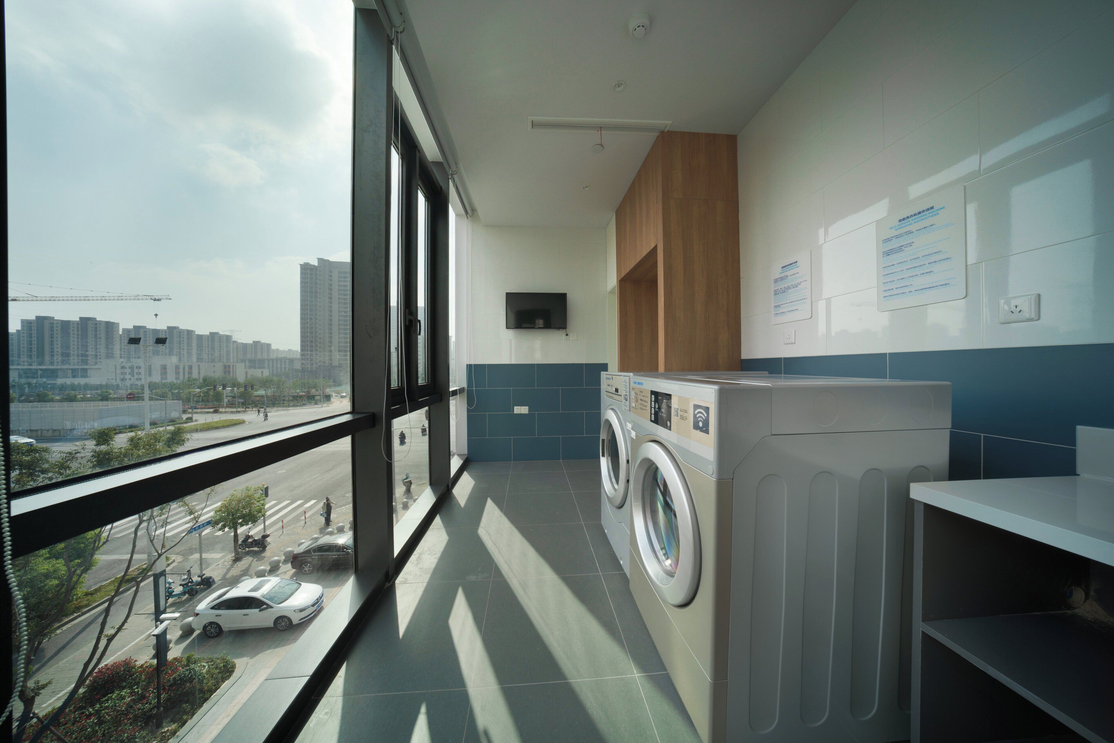 Photo - Holiday Inn Express Shanghai Huijin by IHG
