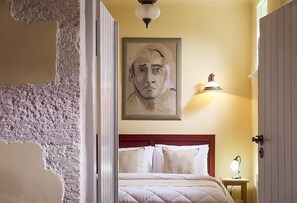 3 室のベッドルーム、セーフティボックス (室内)、アイロン / アイロン台、旅行用ベビーベッド