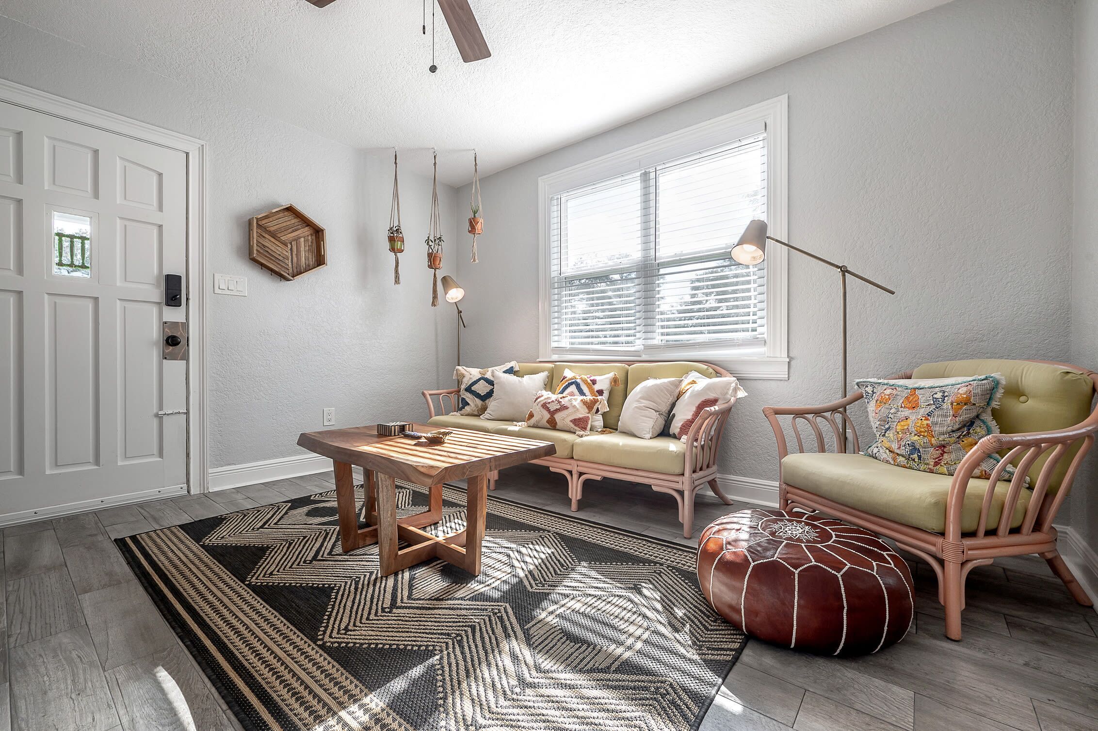 "Boho Bungalow" - Fenced In|Fire Pit|Grill