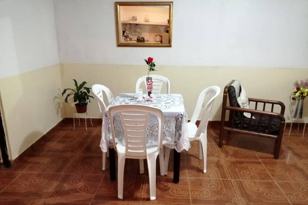 Apartamento Familiar,cerca del aeropuerto, central