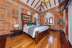 Habitación doble superior | Ropa de cama hipoalergénica, wifi gratis, ropa de cama