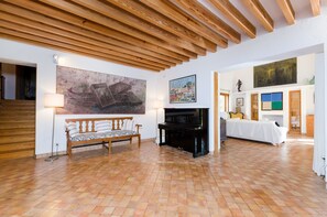 4 camere, ferro/asse da stiro, Wi-Fi gratuito, lenzuola