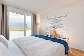 2 bedrooms, iron/ironing board, free WiFi