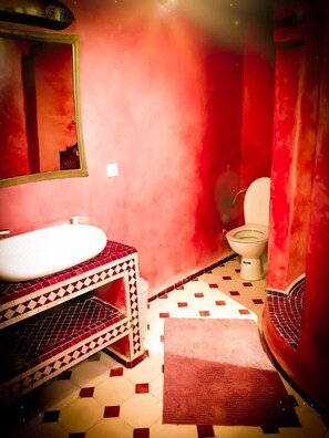 Apartment, 2 Schlafzimmer | Badezimmer