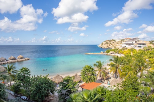 Blue Bay Beach Apartments