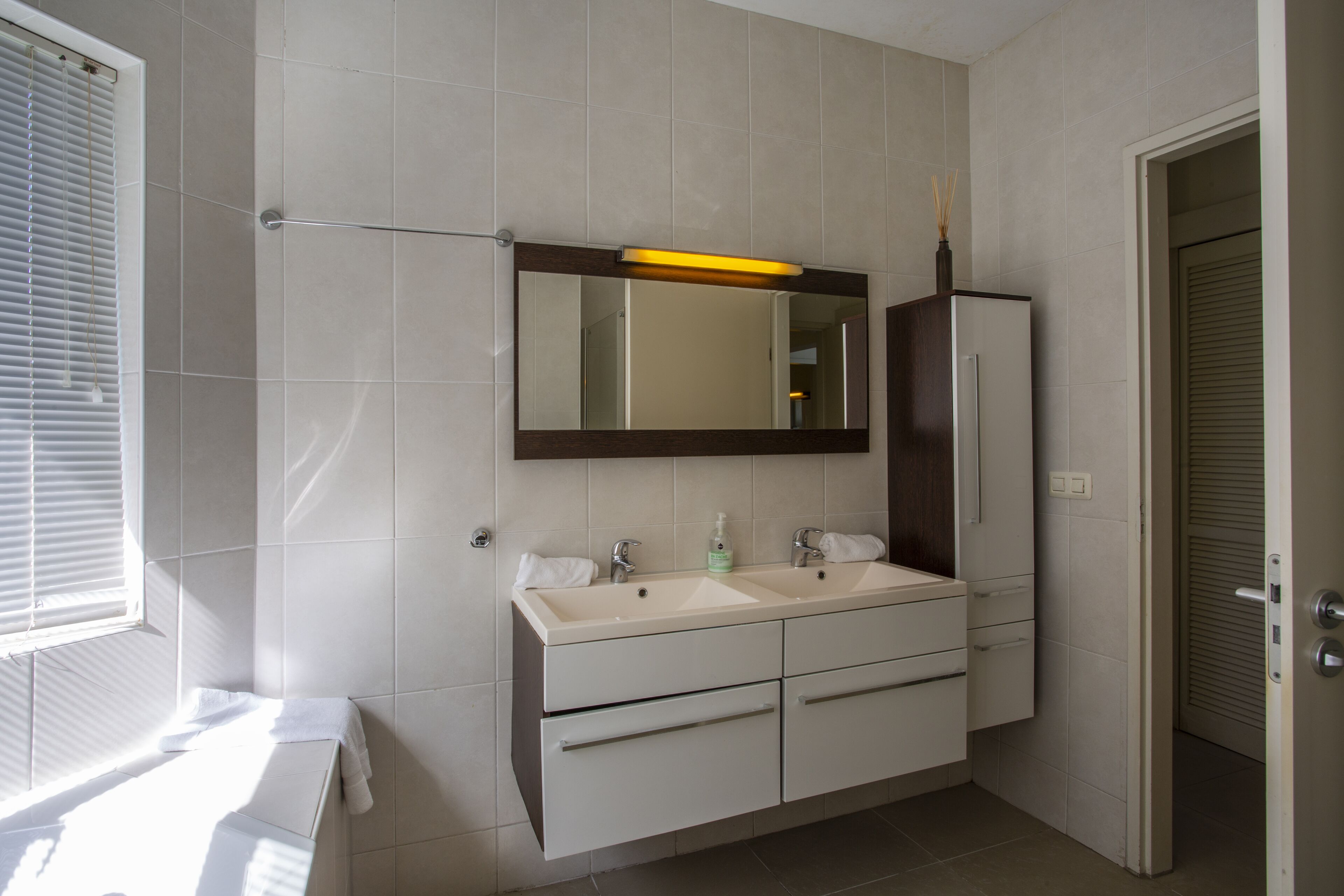 oceanfront 3 bedroom apartment | bathroom | hair dryer, towels