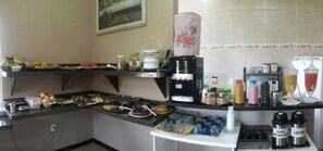 Free daily buffet breakfast