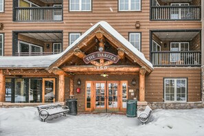 Condo, Multiple Beds, Courtyard View (Dakota Lodge 8477) | Exterior