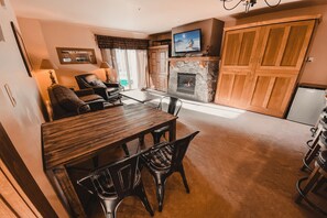 Premium Condo, 1 Bedroom, Pool Access, Mountain View (Red Hawk Lodge 2222) | Living area - Red Hawk Lodge 2222 (Keystone)