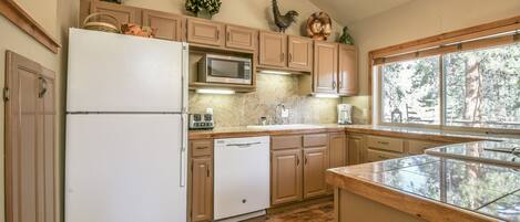 Signature House, 5 Bedrooms, Hot Tub, Valley View (Lazy K Mountain Home 31) | Private kitchen | Full-sized fridge, microwave, coffee/tea maker, waffler maker