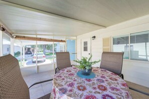 Outdoor dining - 25%off/Disney5mi/Fishing/2HotTub/3Pools/Gym/Courts (Winter Garden)