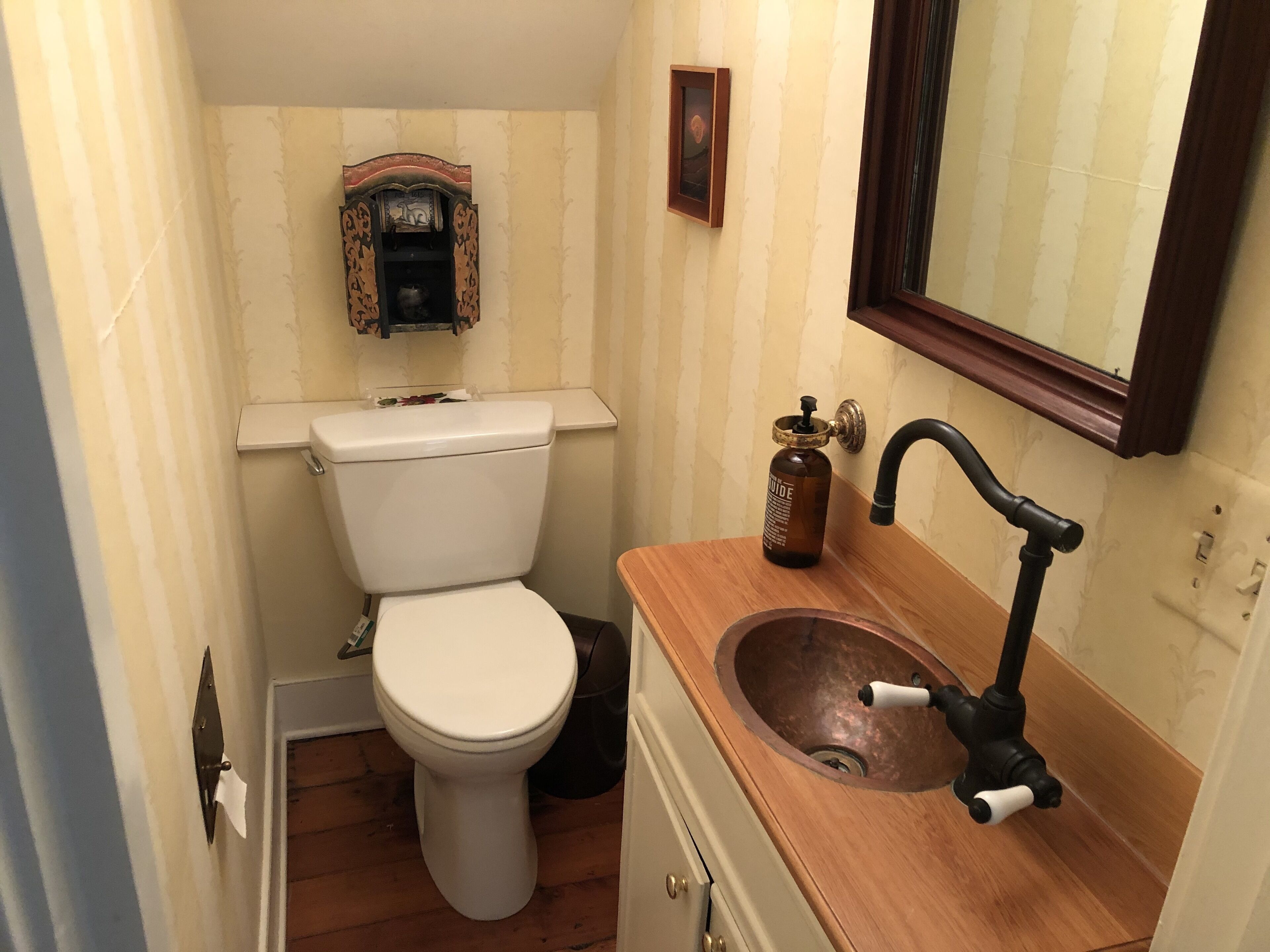 Sleep where Aaron Burr slept after his infamous duel with Alexander Hamilton!