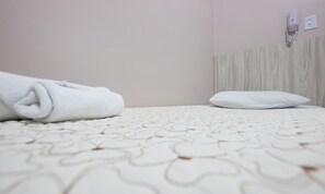 Standard Single Room | Desk, laptop workspace, free WiFi, bed sheets - Hotel Conda (Chapecó)