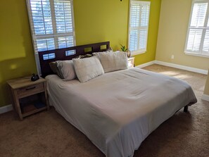 3 bedrooms, desk, iron/ironing board, free WiFi - Master's Week Rental - Walking distance to Mexican Restaurant and a coffee shop (Augusta)