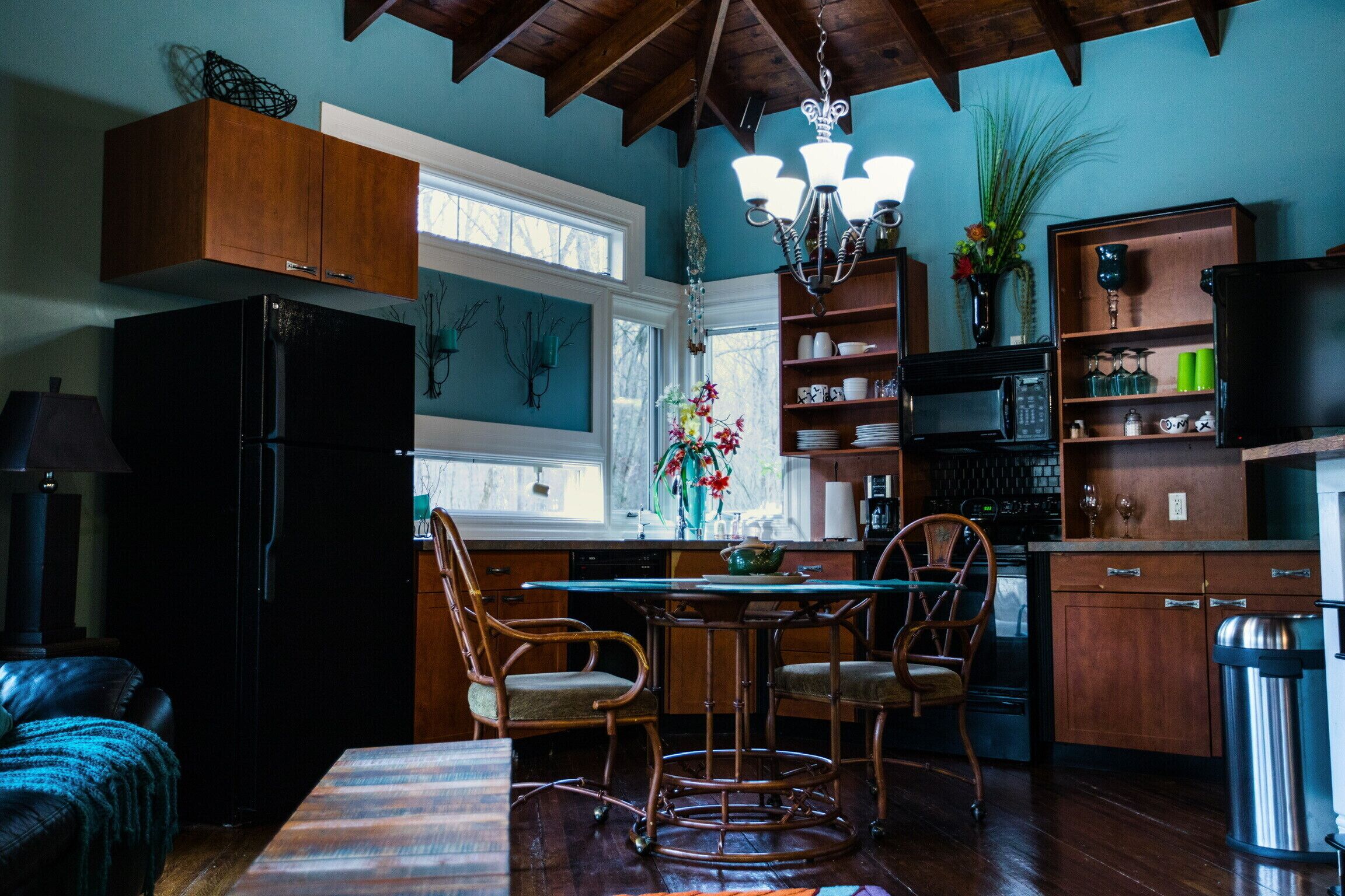 Cabin # 6- The Vine @ River’s Bend Resort