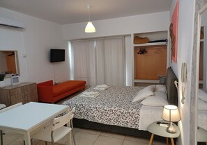 1 Schlafzimmer, Bügeleisen/Bügelbrett, kostenloses WLAN, Bettwäsche