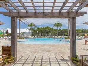 公寓式客房, 2 间卧室 | 泳池 | 室外游泳池