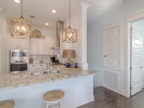 Condo, 2 Bedrooms | Private kitchen