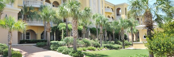 Condo, 3 Bedrooms | Property grounds