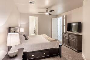 House, Multiple Beds (Red Cliff Farmhouse) | 3 bedrooms, bed sheets