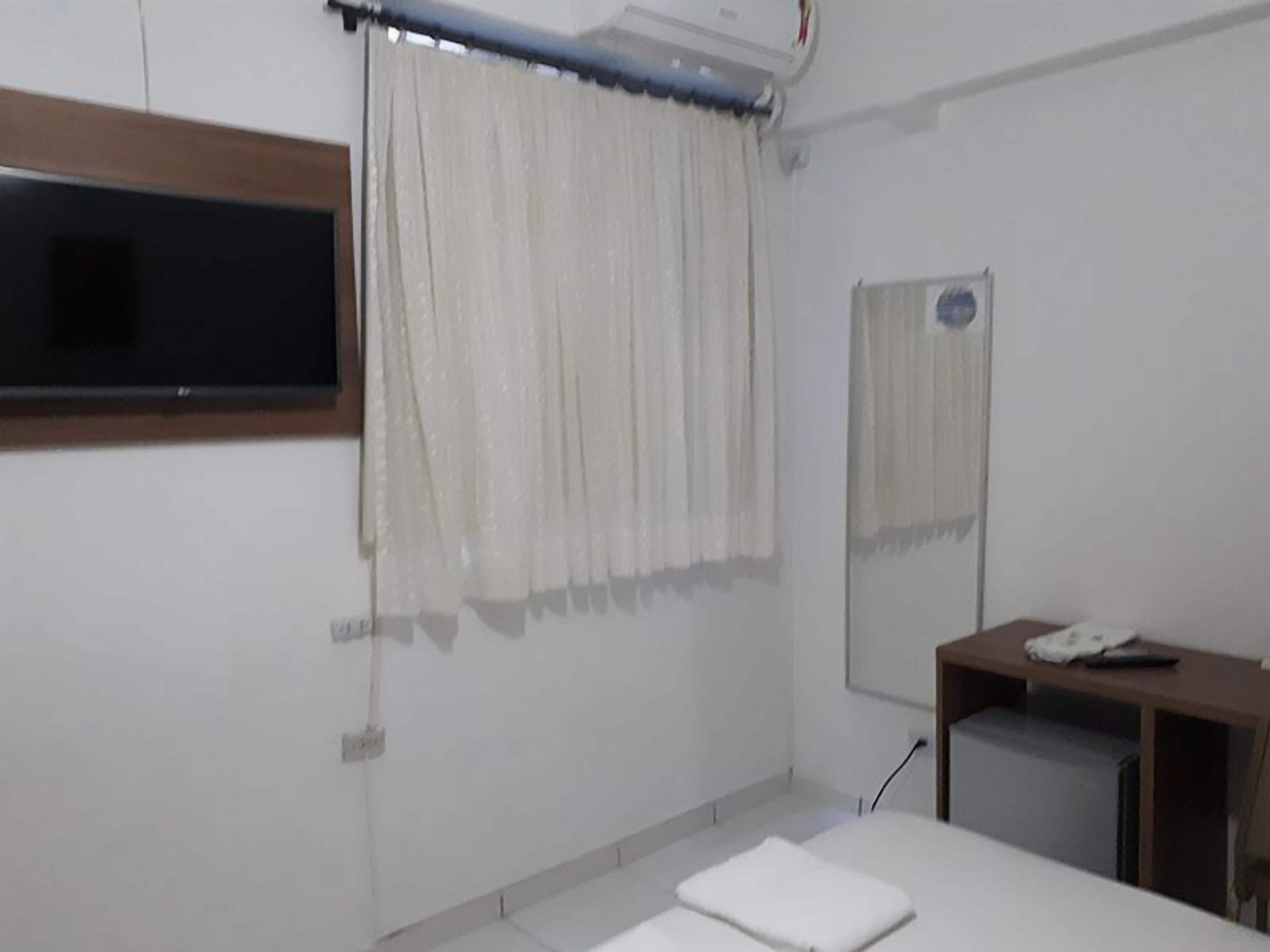executive single room | minibar, laptop workspace, blackout curtains, free wifi