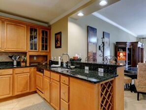 Apartamento, 3 habitaciones | Cocina privada