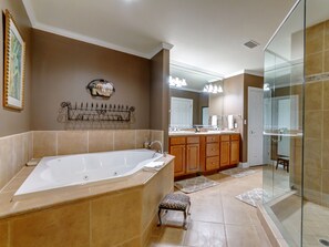 Condo, 3 Bedrooms | Bathroom | Towels