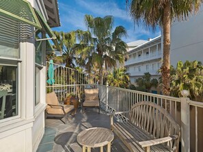 Condo, 1 habitación | Balcón