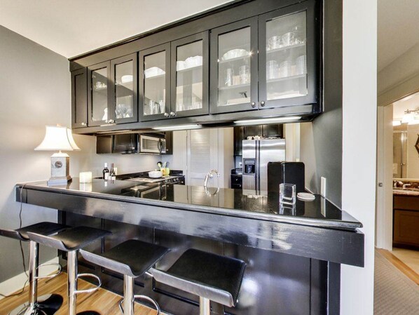 Condo, 1 Bedroom | Private kitchen