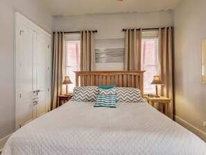 Room - Commanders Palace by Vacasa (Panama City Beach)