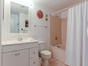 Condo, 1 Bedroom | Bathroom