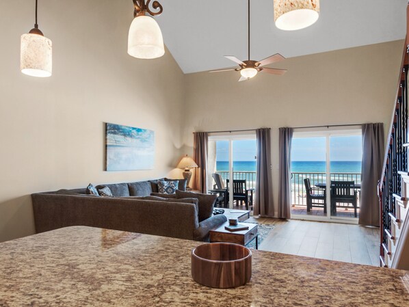 Condo, 2 Bedrooms | Living room