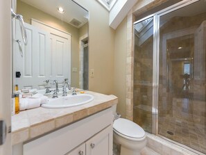 Condo, 2 Bedrooms | Bathroom | Towels