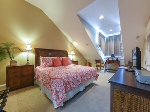 Condo, 2 Bedrooms | 2 bedrooms, individually furnished, free WiFi