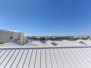 Condo, 2 Bedrooms | Exterior