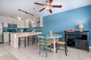 Condo, 2 Bedrooms | Private kitchen