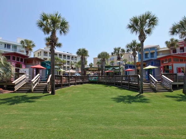 Condo, 2 Bedrooms | Children’s area