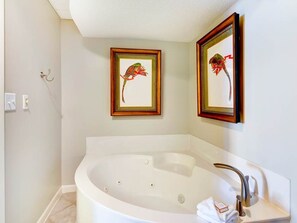 公寓客房, 3 間臥室 | 浴室 | 毛巾