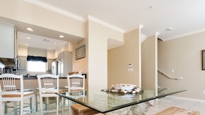 Condo, 4 Bedrooms | Private kitchen - La Casa Rosada (Navarre)
