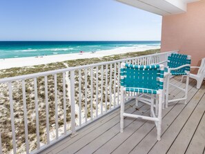 Apartamento, 4 habitaciones | Balcón