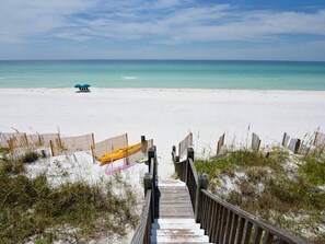 House, 5 Bedrooms | Beach