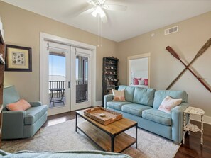 Condo, 2 Bedrooms | Living room | 32-inch TV with cable channels