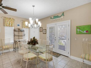 Talo, 4 makuuhuonetta | Yksityinen keittiö