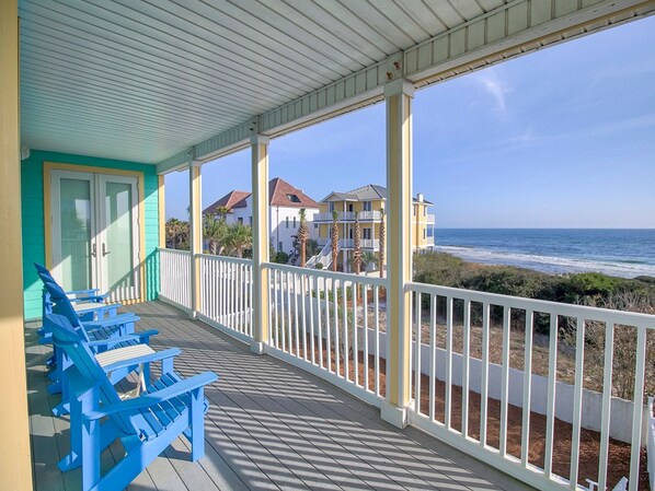 House, 4 Bedrooms | Balcony