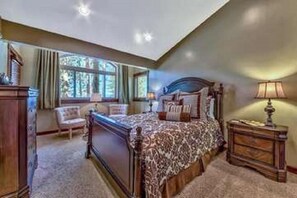 Ferienhaus, Mehrere Betten (Lv12: luxury villa walk to the Beach)