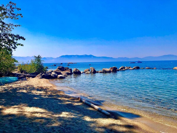 Casa, várias camas (Lv12: luxury villa walk to the Beach) | Praia | Na praia