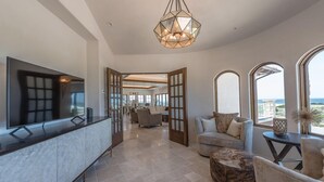 Villa, flere senger, havutsikt (LX14: Luxury Golf Course Villa with 3) | Oppholdsrom