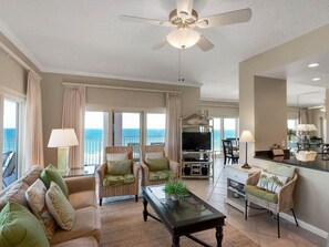 Condo, 3 Bedrooms | Living room